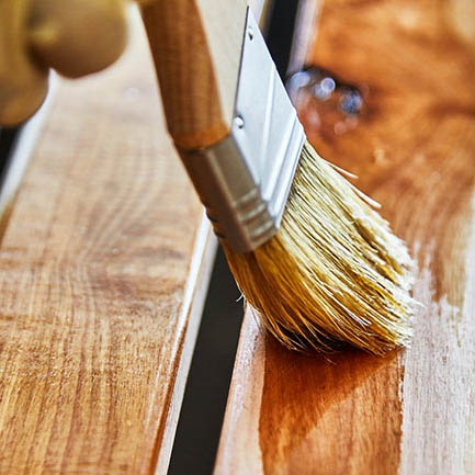 Comment protéger vos lettres en bois pour votre enseigne extérieure ?